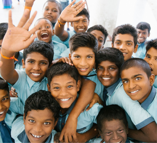 Groupe d'enfants souriants